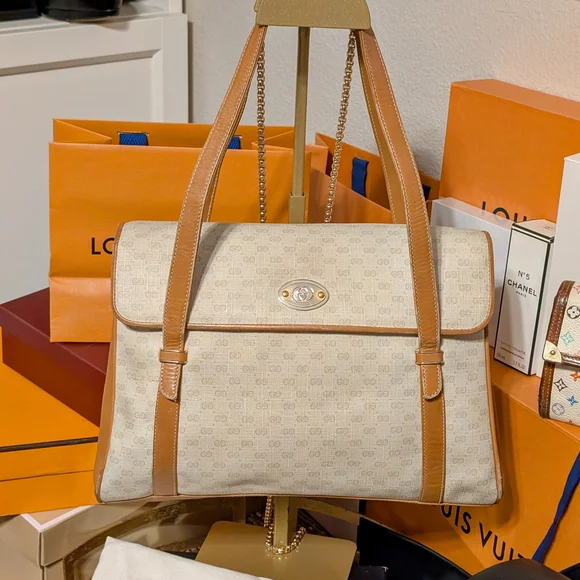 Gucci Beige and Brown Shoulder Bag - Picture 2 of 16